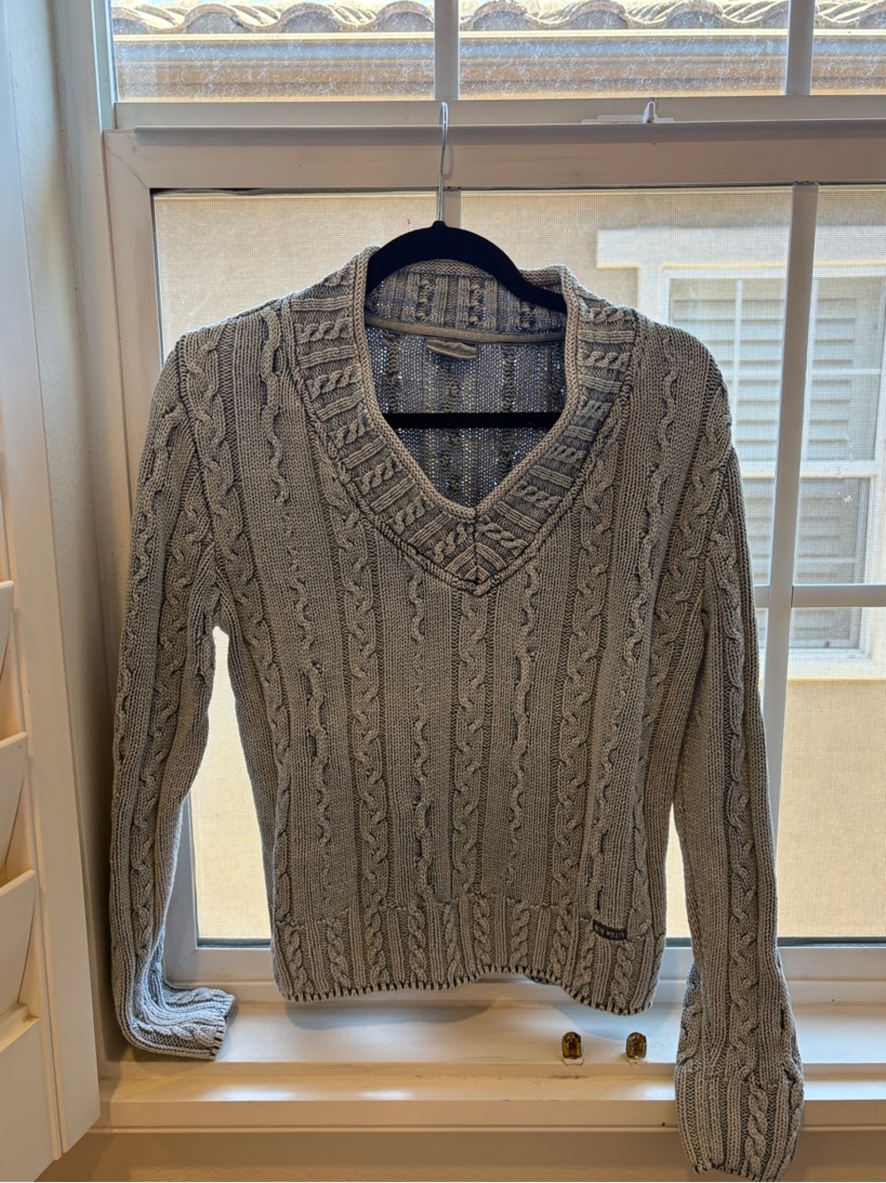 Blue Willis V-Neck Sweater in Blue
